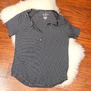 American Eagle Outfitters Black and White Striped Short Sleeve Henley Tee